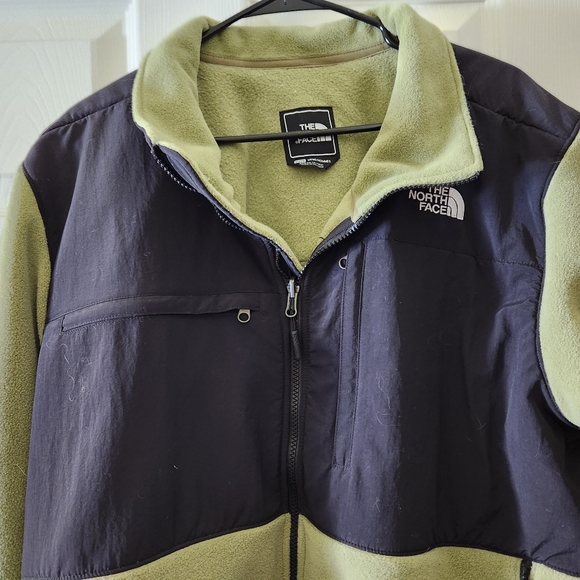 The Northface Green Fleece Zip Jacket - Picture 4 of 5
